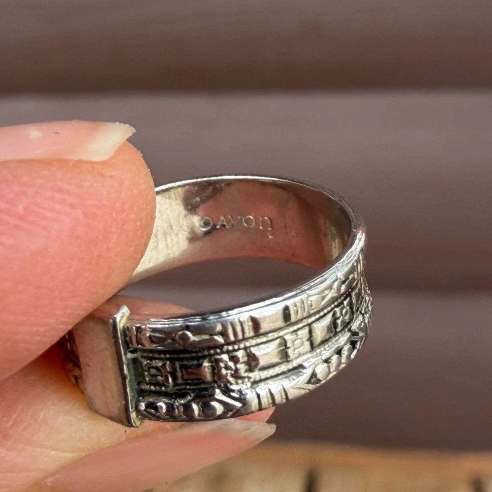 Avon Stacked Band Ring Women Size 5.5 Silver Tone Embossed Ornate Vintage